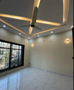 5-marla-house-for-rent-in-l-block-khayaban-e-amin-society-lahore-big-2