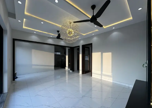 1 Kanal Brand New House for Sale