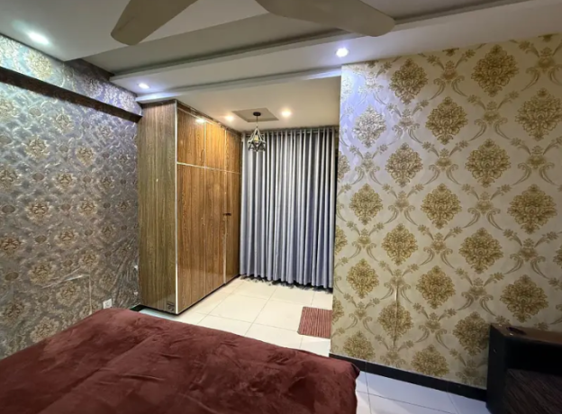 1-bedroom-fully-furnished-hotel-apartments-flat-for-rent-per-day-bahria-town-lahore-big-1