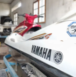 yamaha-vx-700-big-2