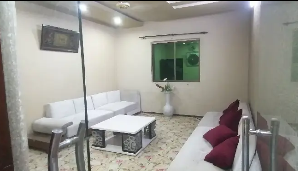 PORTION FOR SALE EXCELLENT CONDITION IDEAL LOCATION NORTH KARACHI SECTOR 11A