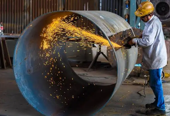 Fabricator ,فیبریکیٹر ki zrorat hy - job for Fabricator /فیبریکیٹر