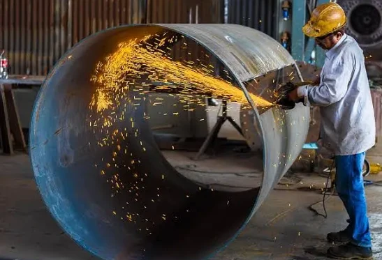 Fabricator ,فیبریکیٹر ki zrorat hy - job for Fabricator /فیبریکیٹر