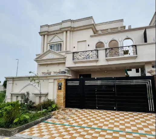 10 Marla House For Rent In Citi Housing!