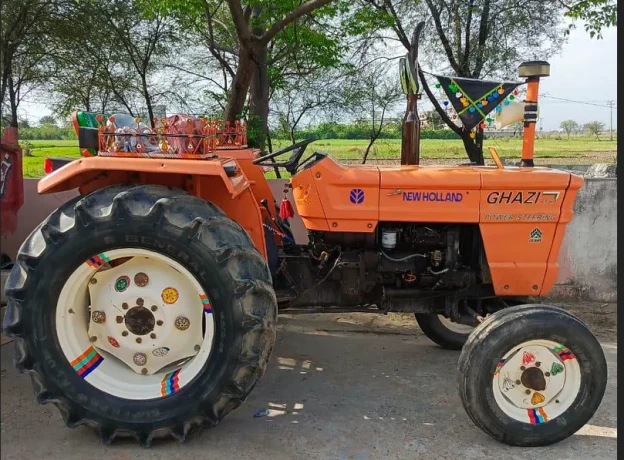 GHAZI------TRACTOR