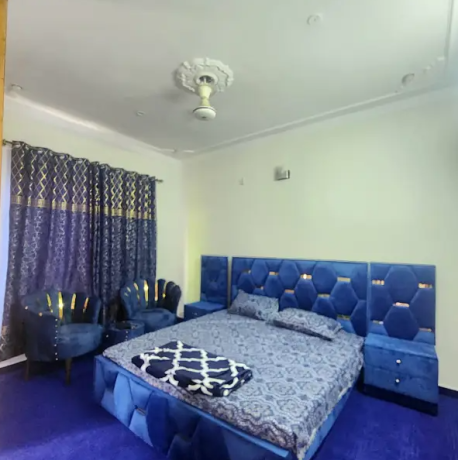 fully-furnished-room-available-for-rent-big-0