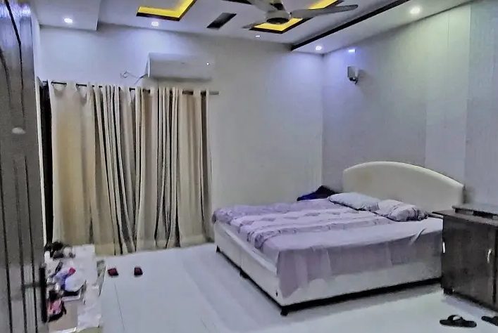 10 Marla Luxury Upper Portion Available For Rent In Bahria Town Lahore