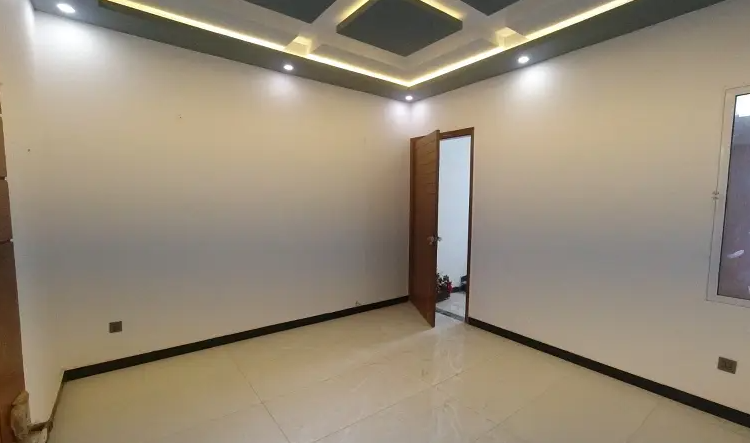 a-prime-location-233-square-yards-upper-portion-in-karachi-is-on-the-market-for-sale-big-2