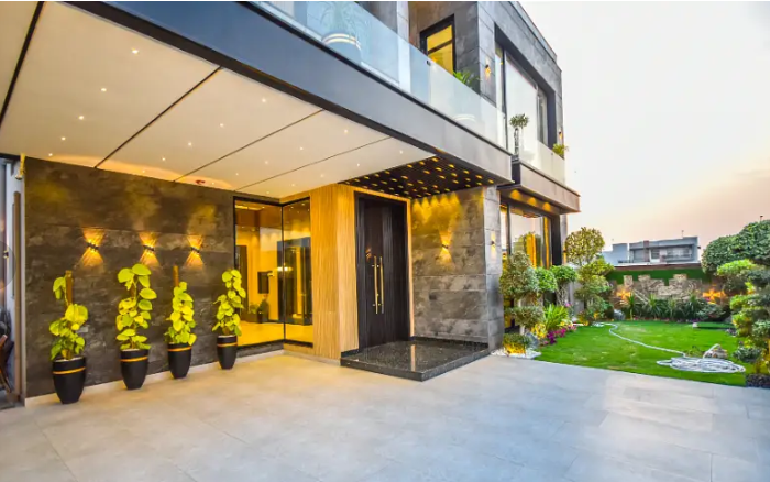1-kanal-modern-designer-house-for-rent-near-comunity-club-big-1