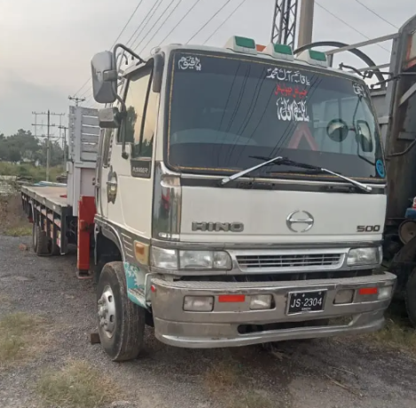 hino-500-big-1