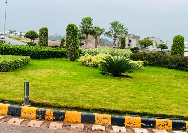 Very Good Location Solid 5 Marla Plot In Parkview City Block J
