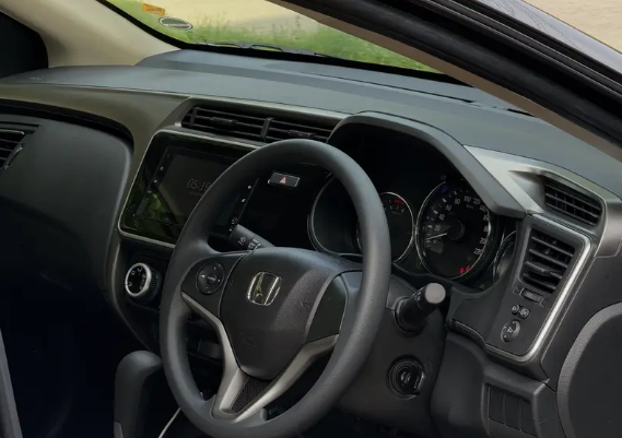 honda-city-12-cvt-2025-zero-meter-bank-leased-big-2