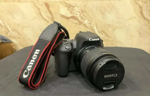 Canon 200D / DSLR Camera For Sale With Kit Lens & Accesories