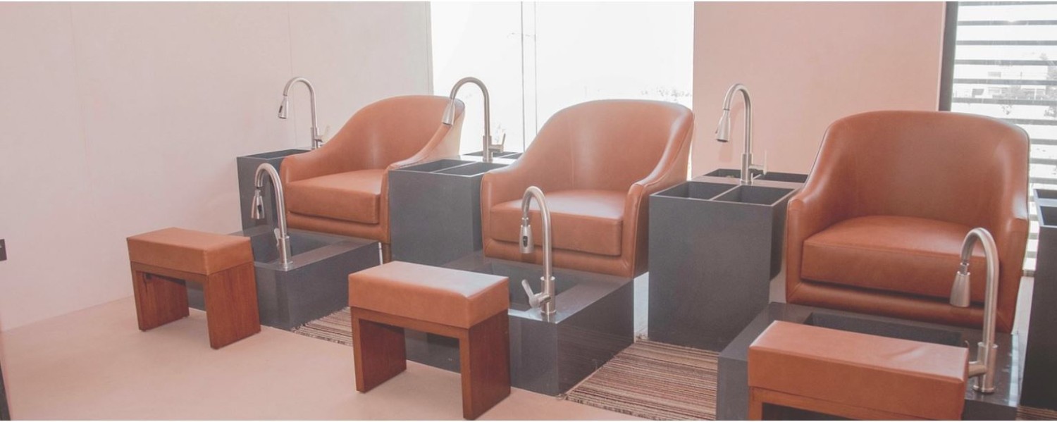 Aventura Salon