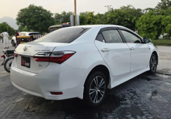 toyota-corolla-altis-16-total-genuine-condition-available-for-sale-big-2
