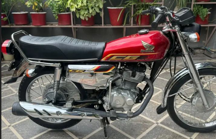honda-cg-125-se-urgent-for-sale-honda-in-bikes-total-genuine-big-1