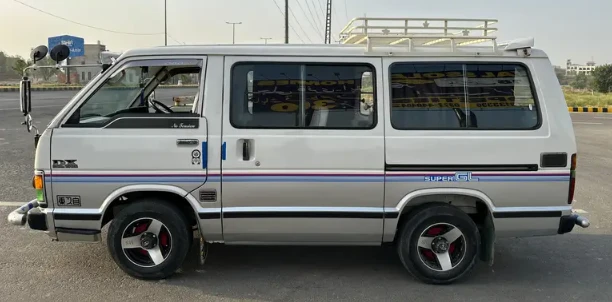 Toyota Hiace Luxury Wagon High Grade 1986 | Van For Sale