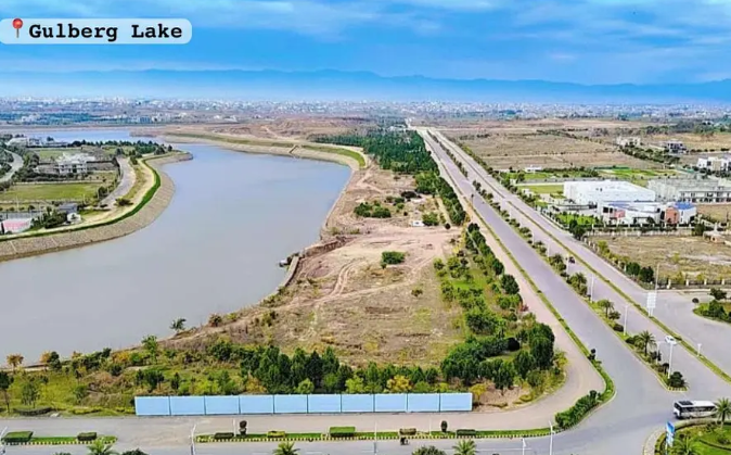5 Kanal LAKE AVENUE SUNFACE Farmhouse INVESTOR RATE THE ONLY FARMHOUSE AVAILABLE IN THIS RATE (CHALLENGE)