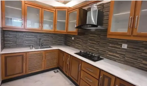 8-marla-first-floor-for-rent-big-2