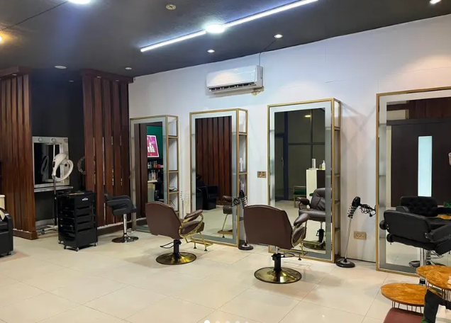 Ladies Salon Setup for sale DHA Phase 4 DD sector CCA