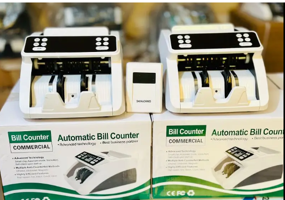 Cash counting machine note Cash counter with Fake note detection PKR