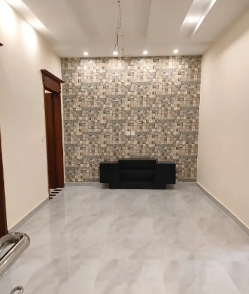 5-marla-outclass-location-house-for-rent-big-2