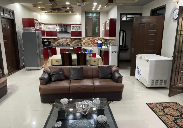3 Bed + DD portion on 60ft road, Block-1, Gulshan e iqbal.