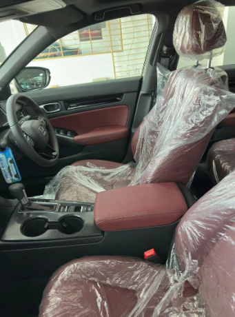 honda-civic-rs-turbo-2024-bank-leased-big-2