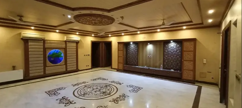 A Beautiful Ground Portion Is Available For Rent