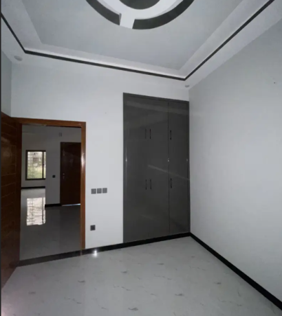pak-ideal-society-100-yard-portions-available-for-sale-ad-by-legal-builders-big-1