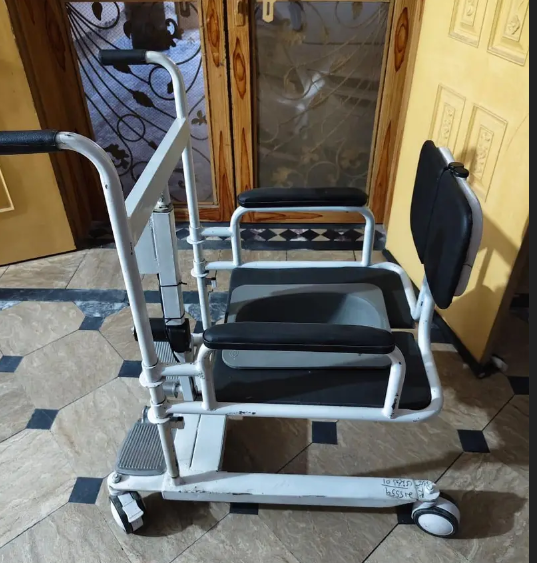 Electric Wheelchair
