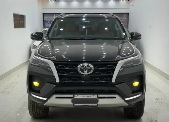 Fortuner sigma 2021 Bank leased
