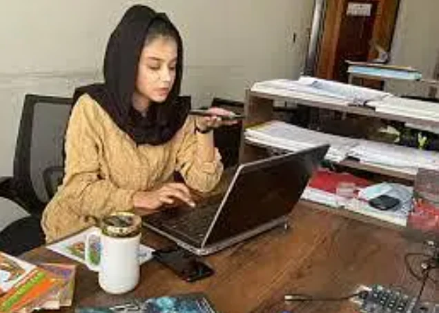 Urgent Males Female Admin Administration/HR/Receptionist/Assistant