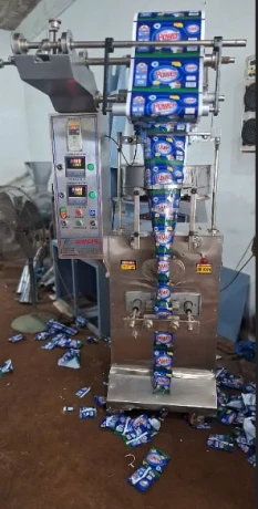 Slanty Nimko Chips Spices Salt Surf Rice Pulses Auto Packing Machine