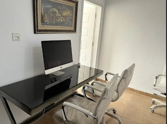 Appartment Office available in Liaqat Chowk Sabzazar Scheme