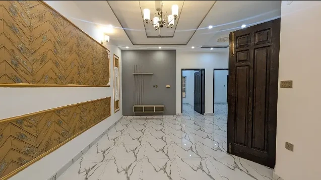 5 MARLA BRAND NEW HOUSE FOR SALE