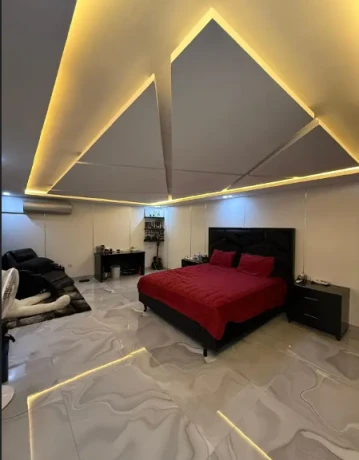 Elegant Upper Portion for Rent in Prestigious F-7 Prime Location, Peaceful Living