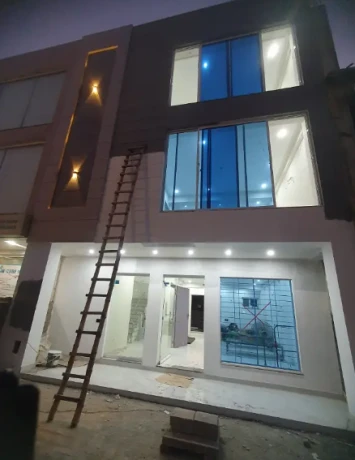 [Original Pics] Commercial Building Johar Town, Lahore | 5 Marla | Lift + Basement | Prime Location