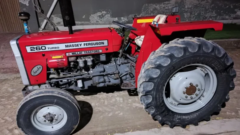 Tractor for sale -Massey Ferguson 260 Perfect for farming condition